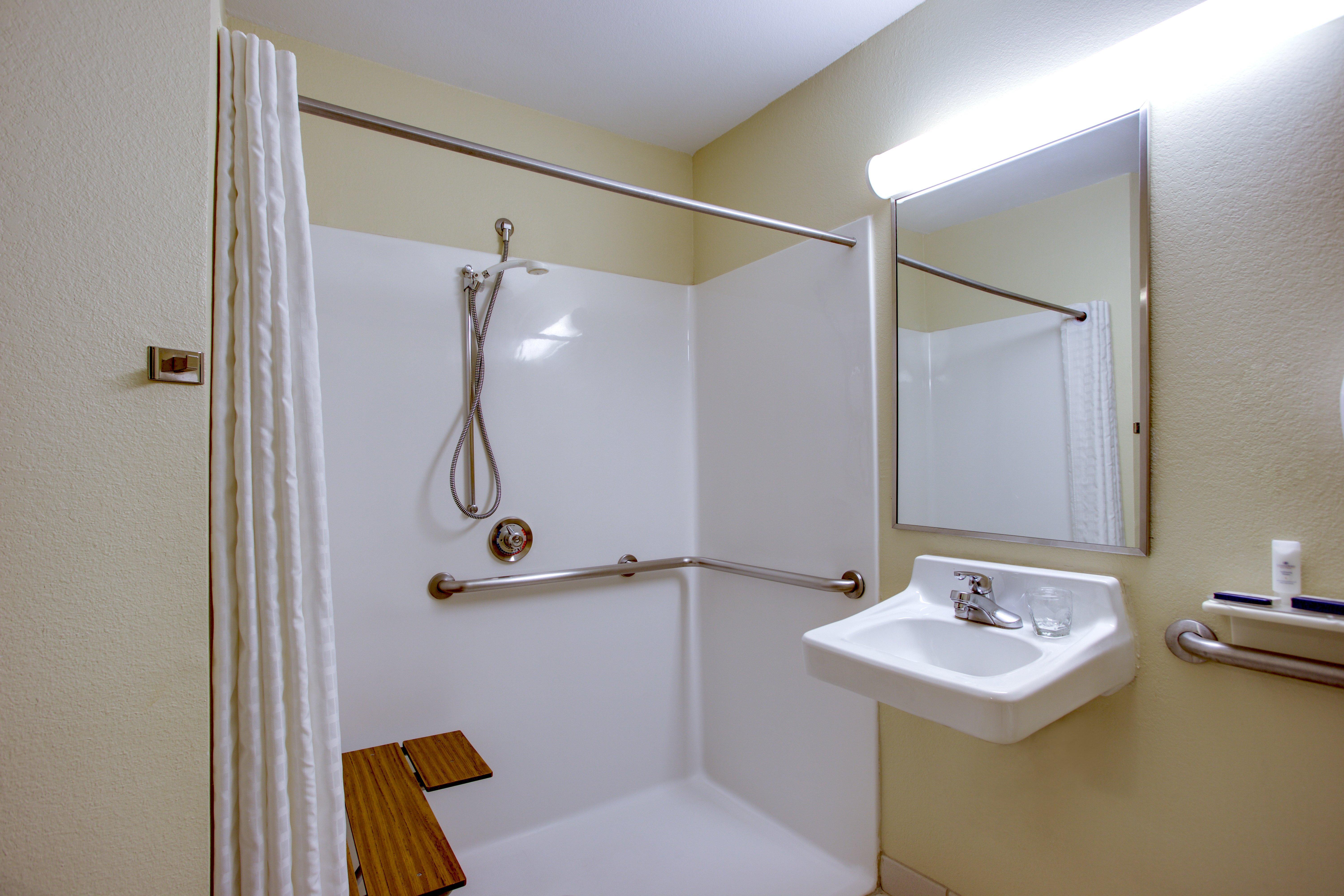 Candlewood Suites Raleigh Crabtree By Ihg Экстерьер фото
