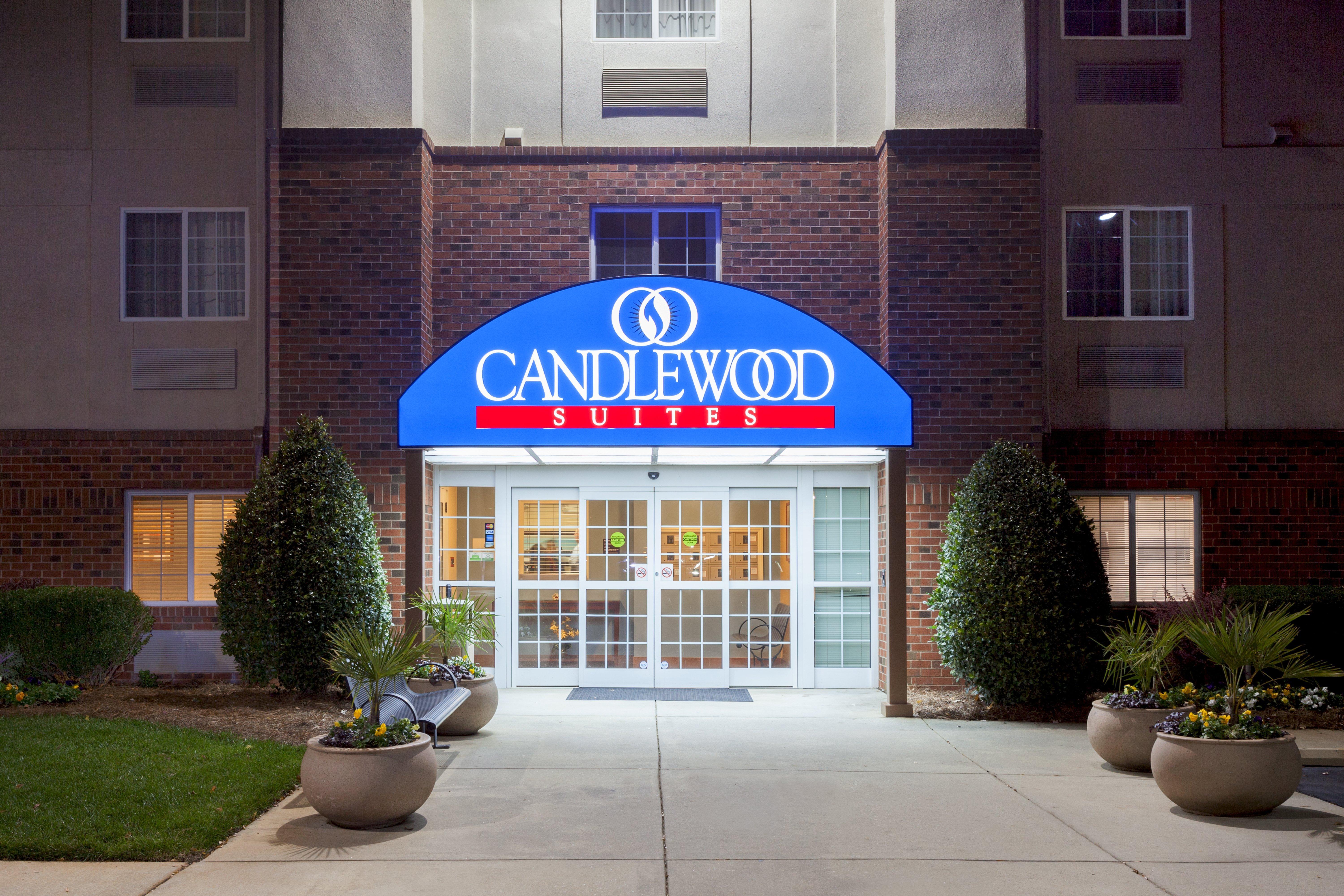 Candlewood Suites Raleigh Crabtree By Ihg Экстерьер фото