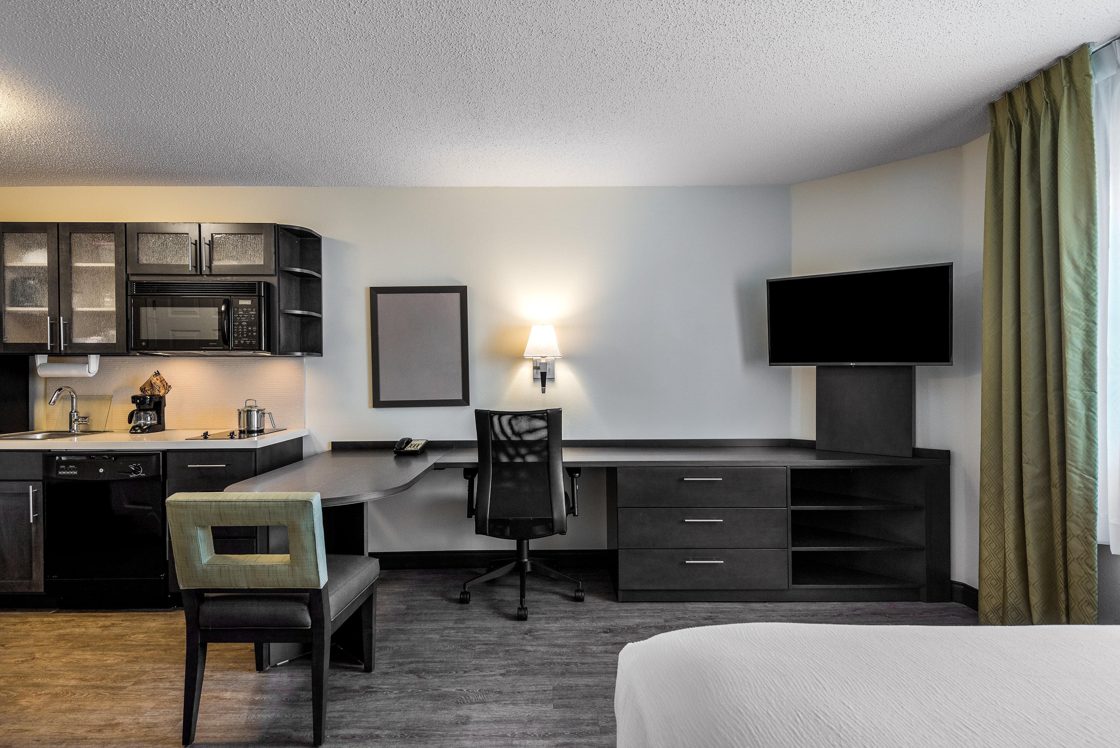 Candlewood Suites Raleigh Crabtree By Ihg Экстерьер фото