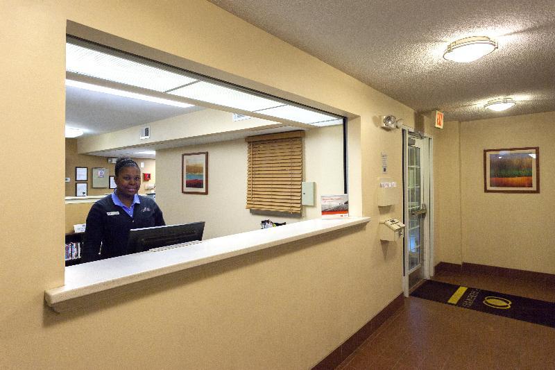 Candlewood Suites Raleigh Crabtree By Ihg Экстерьер фото