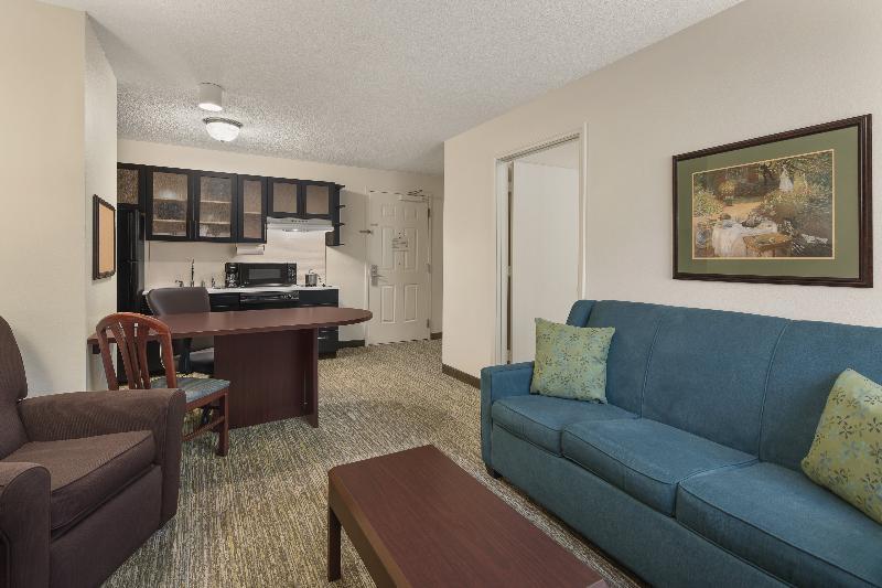 Candlewood Suites Raleigh Crabtree By Ihg Экстерьер фото